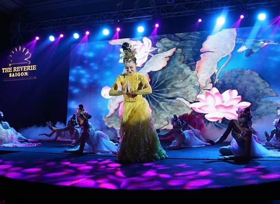 Dancer Linh Nga performs the dance of Lotus